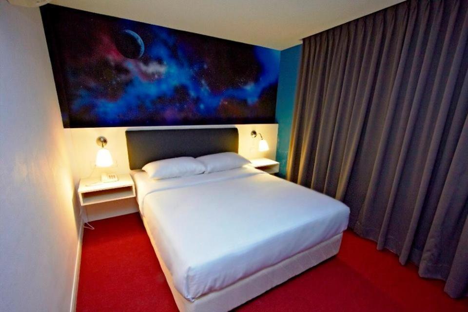 Sakura Boutique Hotel *